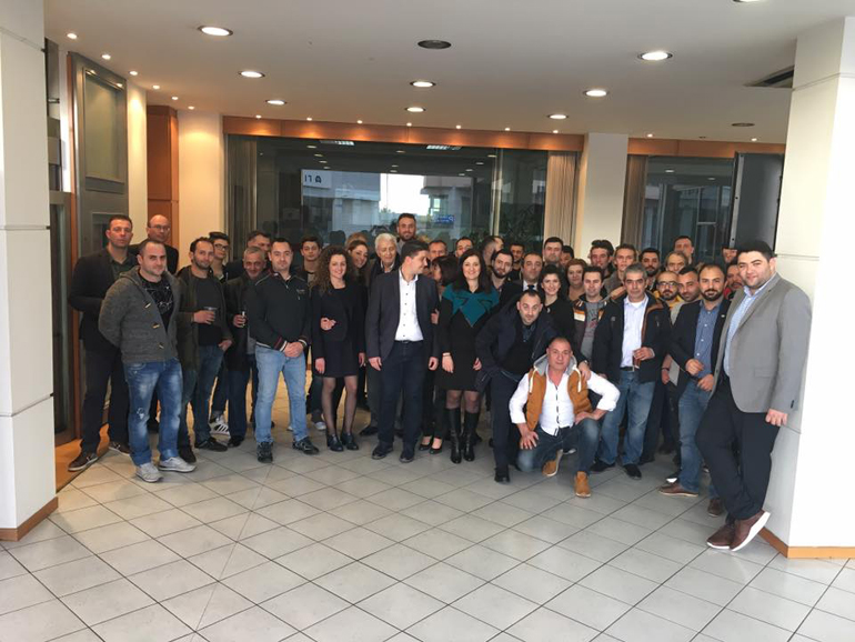 H 'οικογένεια' των επιχειρήσεων Γιαννίρη ήταν πάντα ενωμένη και δυνατή χάρη στο καλό κλίμα που είχε δημιουργήσει ο Γιάννης Γιαννίρης 