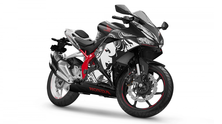 Honda CBR250RR: Θέατρο, δράμα και μάσκες..