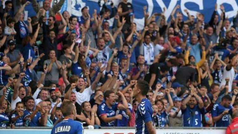 Ανώμαλη προσγείωση για τη Λιλ