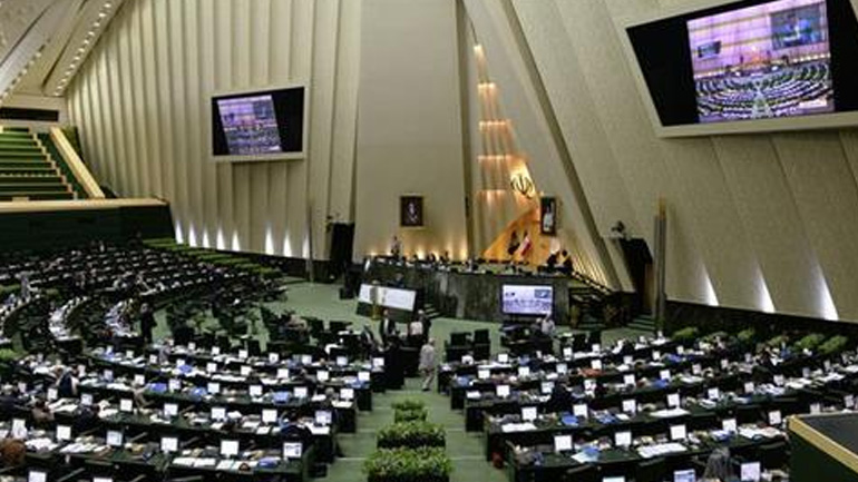 «Ναι» στη διάθεση κεφαλαίων για την ανάπτυξη βαλλιστικών πυραύλων είπε το ιρανικό κοινοβούλιο