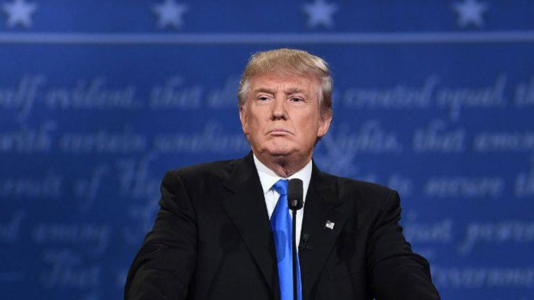 Μπαράζ αντιδράσεων προκάλεσε η απειλή του Τραμπ περί στρατιωτικής δράσης κατά του Καράκας