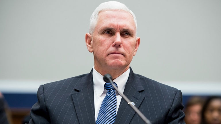 Πενς: «Καμία ανοχή στο μίσος και τη βία των ακροδεξιών»