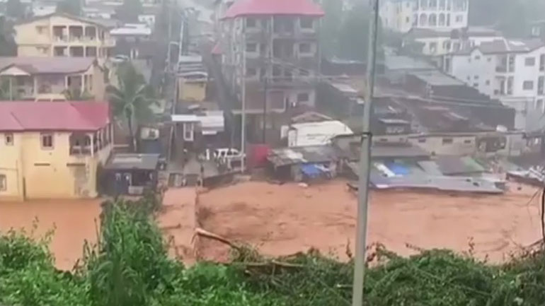 Εκατόμβη νεκρών από πλημμύρες και κατολισθήσεις στη Σιέρα Λεόνε