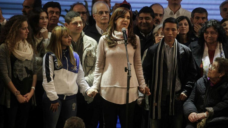 Αργεντινή: Η παράταξη της Κίρχνερ κατηγορεί την κυβέρνηση για υπεξαίρεση της ψήφου των πολιτών του Μπουένος Άιρες