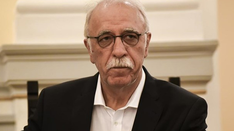 Μήνυμα ειρήνης έστειλε ο Δημήτης Βίτσας από την Τήνο