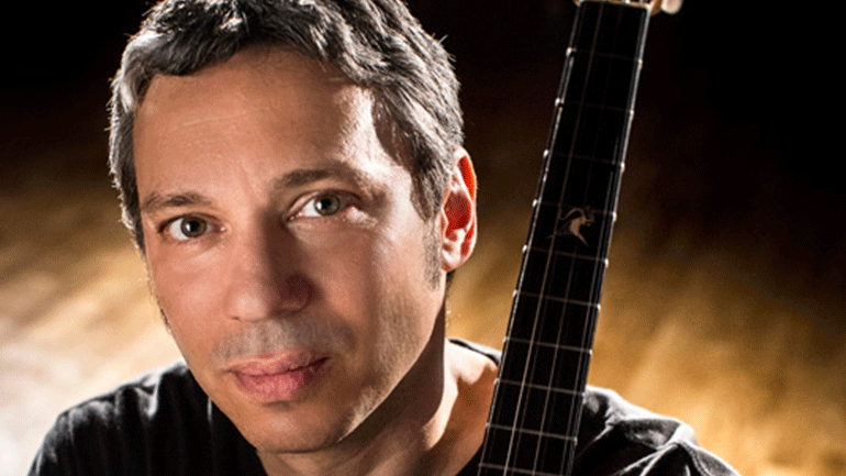 Ο Αλκίνοος Ιωαννίδης στο Θέατρο Αλώνι Πηλίου