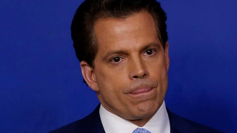 Σκαραμούτσι: Ο Τραμπ είναι φιλεύσπλαχνος αλλά φταίει που δεν καταδίκασε τους νεοναζί