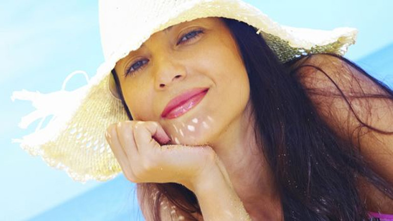 5 beauty tips για μακιγιάζ στην παραλία