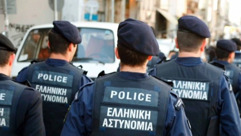 Πάνω από 2.000 αστυνομικοί διατέθηκαν για την υποστήριξη της Πυροσβεστικής