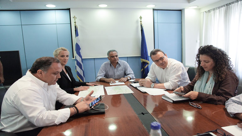 Άμεσα μέτρα για τις πληγείσες από την πυρκαγιά περιοχές της Ανατολικής Αττικής αποφασίστηκαν σε σύσκεψη στο υπ. Εσωτερικών