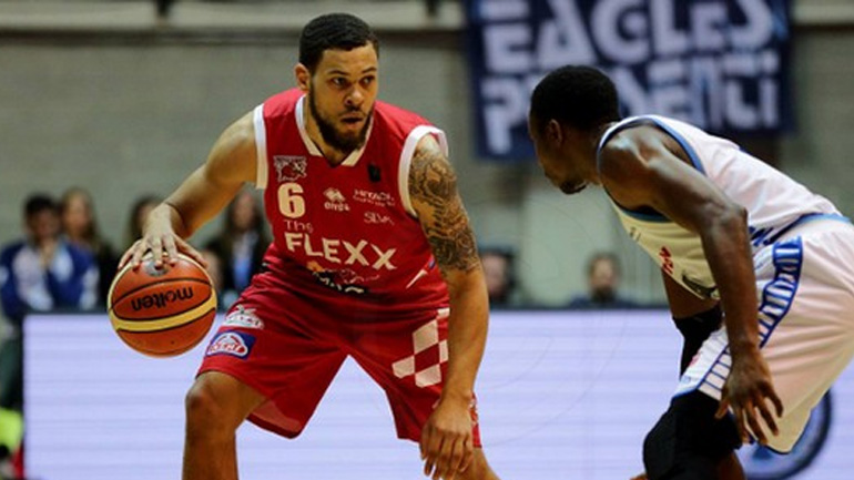 Παίκτης της Κύμης ο Τέντι Οκερεαφόρ