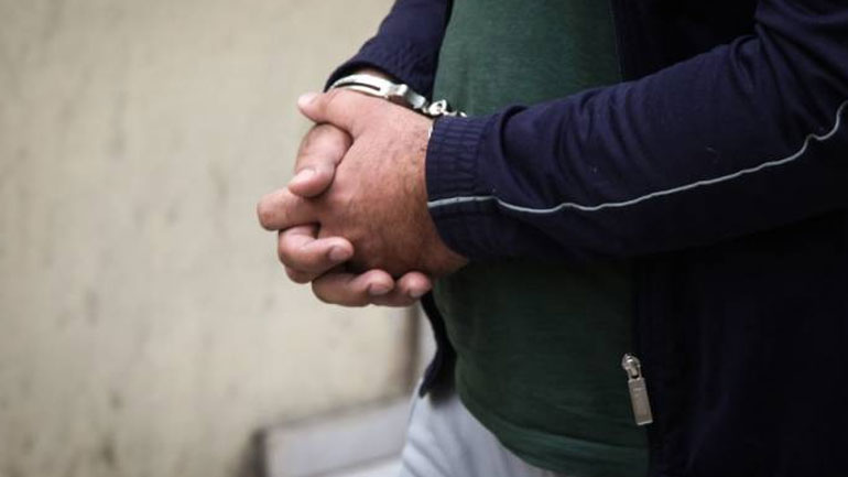 Βόλος: Στο αυτόφωρο ο επιχειρηματίας που απείλησε οικονομικούς επιθεωρητές