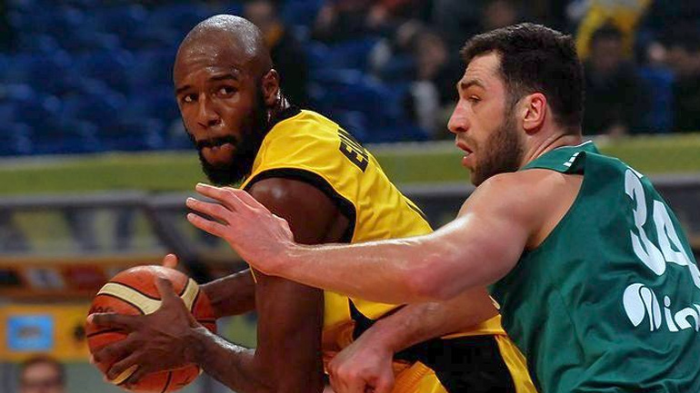 Συνεχίζει στην ΑΕΚ ο Ελόνου