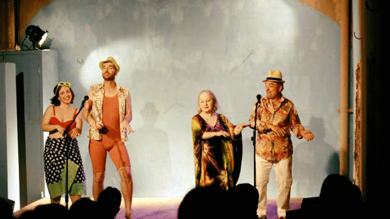 Παράταση για το έργο «Διακοπές στην Αθήνα» στο θέατρο Από Κοινού