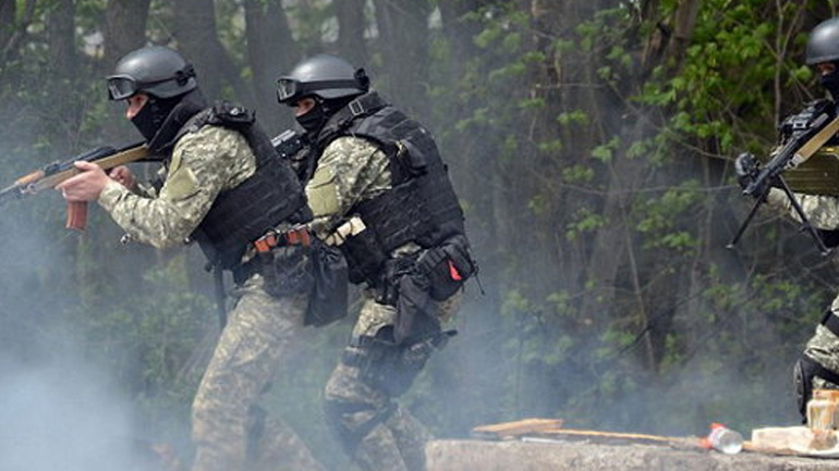 Τουλάχιστον 2.700 άτομα έχουν χάσει τη ζωή τους στη σύρραξη στο ανατολικό τμήμα της Ουκρανίας