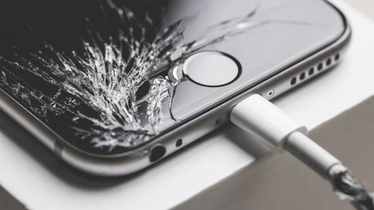 Υποκλοπή δεδομένων από smartphone μέσω αντικατάστασης οθόνης;