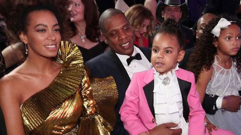 Ο Jay–Z μιλά για πρώτη φορά για την επίθεση που δέχτηκε από την αδελφή της Beyonce στο ασανσέρ Ο Jay–Z μιλά για πρώτη φορά για την επίθεση που δέχτηκε από την αδελφή της Beyonce στο ασανσέρ