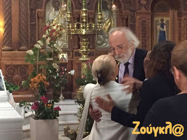 Ο σύζυγός της Αλέξανδρος Λυκουρέζος