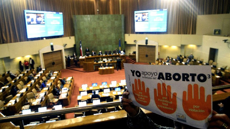 Χιλή: Πράσινο φως από το Συνταγματικό Δικαστήριο για την αποποινικοποίηση των αμβλώσεων