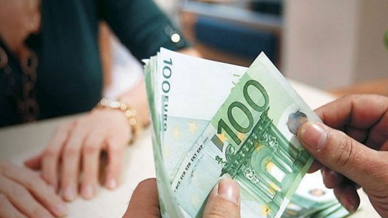 Έως την Παρασκευή η καταβολή του επιδόματος αλληλεγγύης Έως την Παρασκευή η καταβολή του επιδόματος αλληλεγγύης