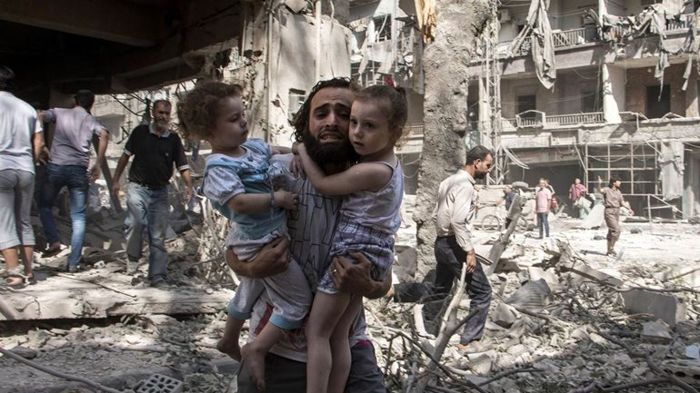 Προειδοποιήσεις από τη Διεθνή Αμνηστία: Οι άμαχοι κινδυνεύουν όλο και περισσότερο στη Ράκα