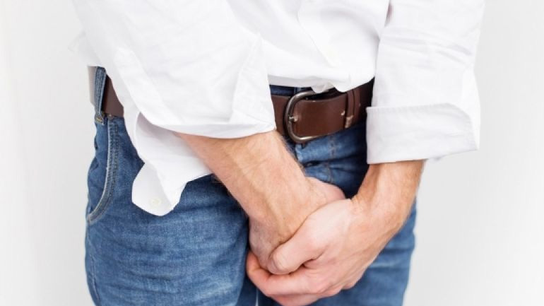 Ακράτεια ούρων: φυσιολογική φθορά ή πρόβλημα υγείας που θεραπεύεται;