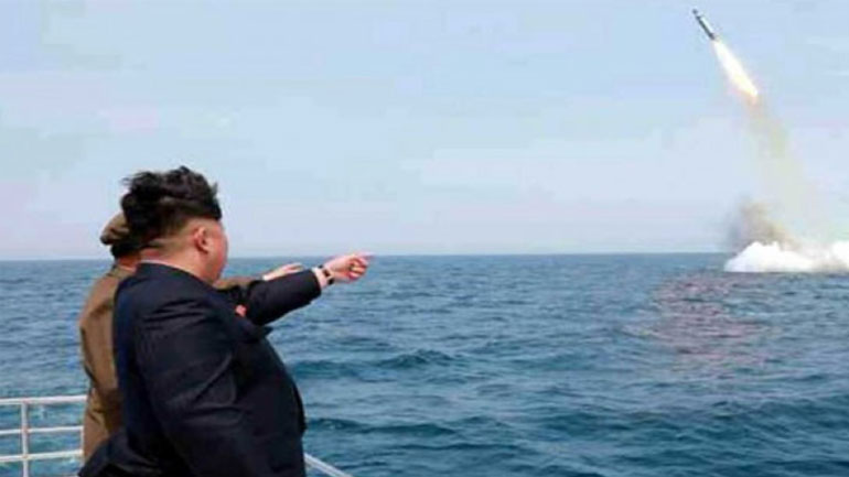 Η Bόρεια Κορέα  προχώρησε στην εκτόξευση τριών βαλλιστικών πυραύλων