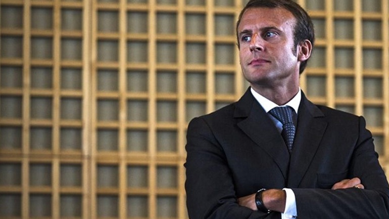 Η Γαλλία υπόσχεται να βοηθήσει στην ανοικοδόμηση μετά το τέλος της εκστρατείας εναντίον του ΙΚ