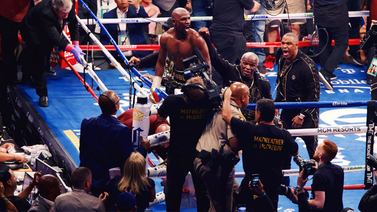 O Μεϊγουέδερ πανηγυρίζει έξαλλα τη μεγάλη του νίκη