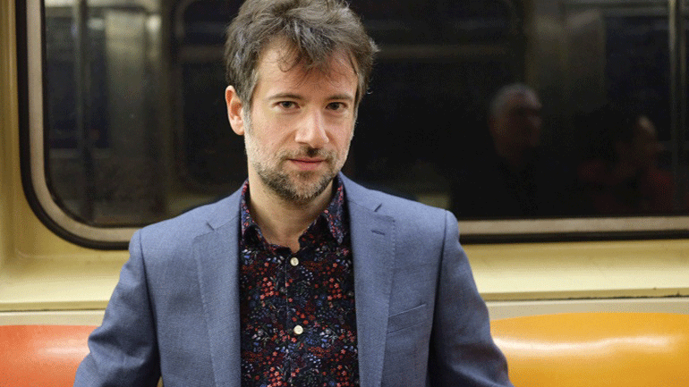 Ο Κωστής Μαραβέγιας στο Θέατρο Δάσους