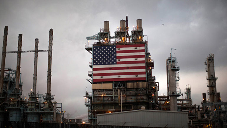 ΗΠΑ: Πτώση στο πετρέλαιο, αύξηση στη βενζίνη