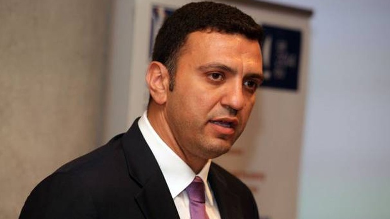 «Ο  Τσίπρας φτιάχνει τη γενιά των 360 ευρώ θέτοντας τους νέους ανθρώπους στο περιθώριο»