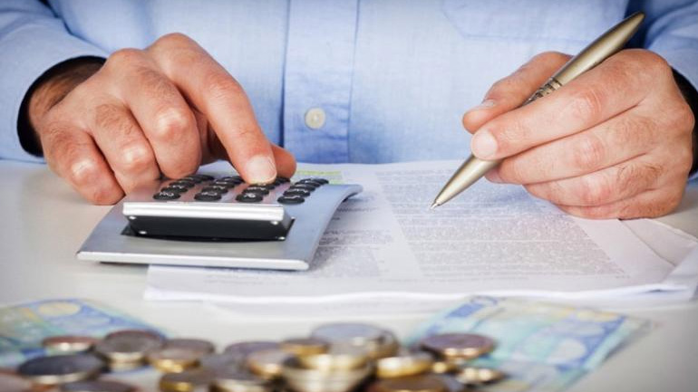 120 δόσεις: Ποιες ρυθμίσεις επεξεργάζεται το ΥΠΟΙΚ