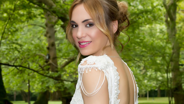 Λίνα Σακκά: Μας δείχνει πώς είναι το σώμα της χωρίς ρετούς!