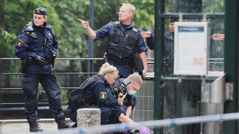 Επίθεση με μαχαίρι σε αστυνομικό στο κέντρο της Στοκχόλμης