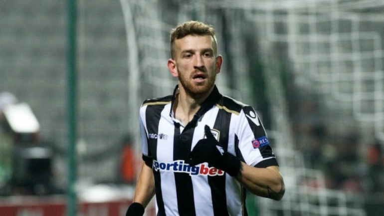 Μετακομίζει στην Καραμπάγκ ο Πέδρο Ενρίκε