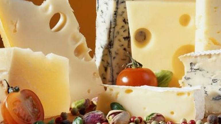 Ποια τυριά είναι πιο υγιεινά; Τα λευκά ή τα κίτρινα;