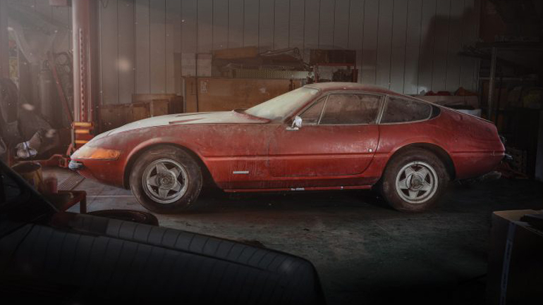 Βρέθηκε σπάνια Ferrari σε αποθήκη