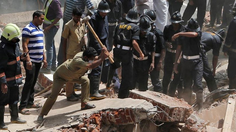 Τραγωδία στην Ινδία: Στους 33 οι νεκροί από την κατάρρευση τετραώροφου κτηρίου στη Βομβάη