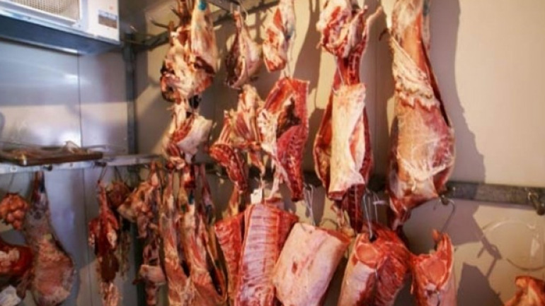 Ακατάλληλα για κατανάλωση κρέατα κατασχέθηκαν στον Πειραιά