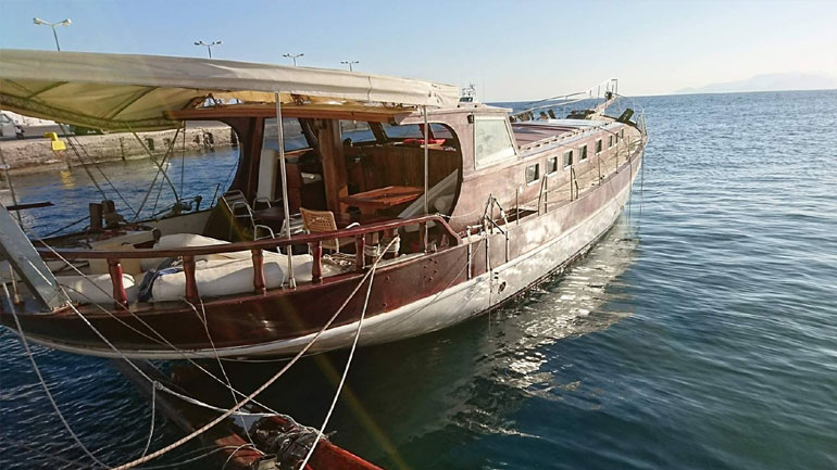 Νίσυρος: Περίπου 700 κιλά κάνναβης εντόπισαν στο ιστιοφόρο – Τρεις συλλήψεις