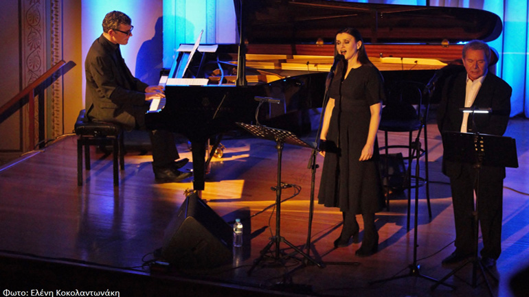 Μ. Μητσιάς και Κ. Καραμπέτη σε μια παράσταση, αφιερωμένη στον Ν. Γκάτσο, για μια βραδιά στο Ηρώδειο