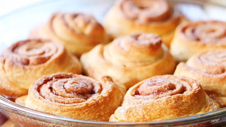 Κρουασίνια με ζάχαρη και κανέλα