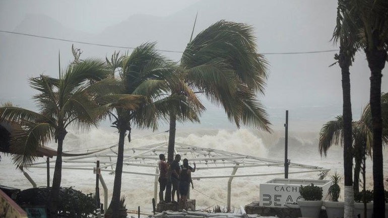 Μεξικό: Τουλάχιστον τρεις νεκροί εξαιτίας της τροπικής καταιγίδας Λίδια