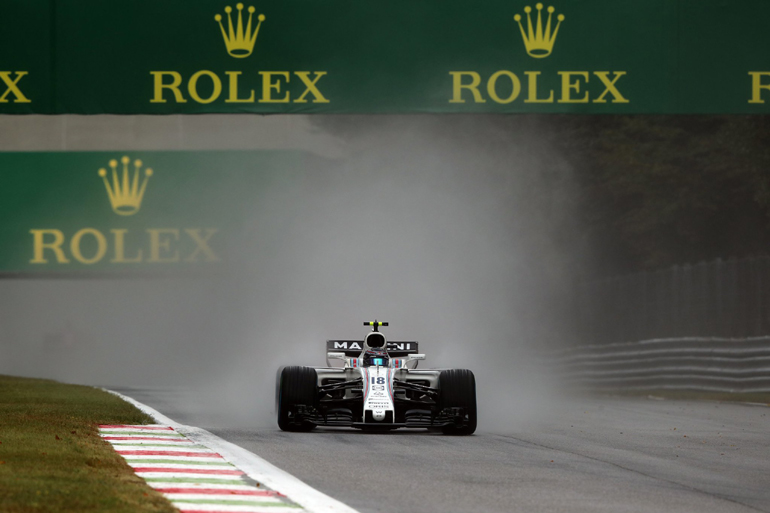 Για πρώτη φορά στην καριέρα του ο Stroll θα εκκινήσει από την πρώτη σειρά της εκκίνησης (λόγω ποινής των πιλότων της Red Bull)