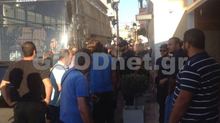 Ένταση και επεισόδια κατά την κατάσχεση καταστήματος στο Ρέθυμνο από ξένο Fund