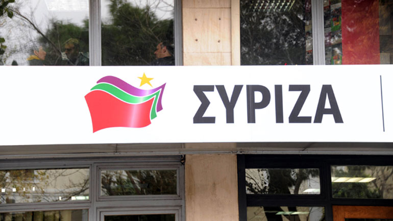 Κρήτη: Έβαλαν φωτιά στα γραφεία του ΣΥΡΙΖΑ