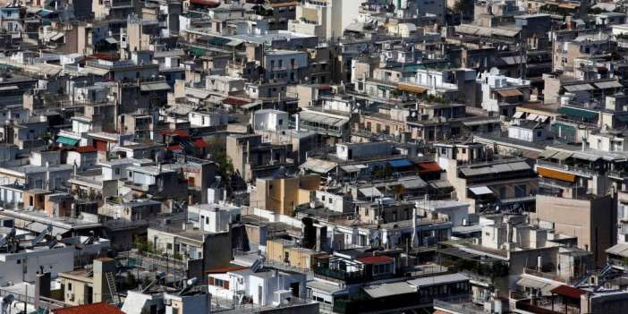 Μειώσεις ΕΝΦΙΑ κατά 10-12% για τα σπίτια των λαικών και ασθενέστερων στρωμάτων σχεδιάζει η κυβέρνηση