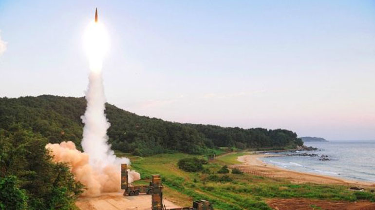 Σεούλ: H B. Κορέα προετοιμάζεται για νέα εκτόξευση πυραύλου Σεούλ: H B. Κορέα προετοιμάζεται για νέα εκτόξευση πυραύλου