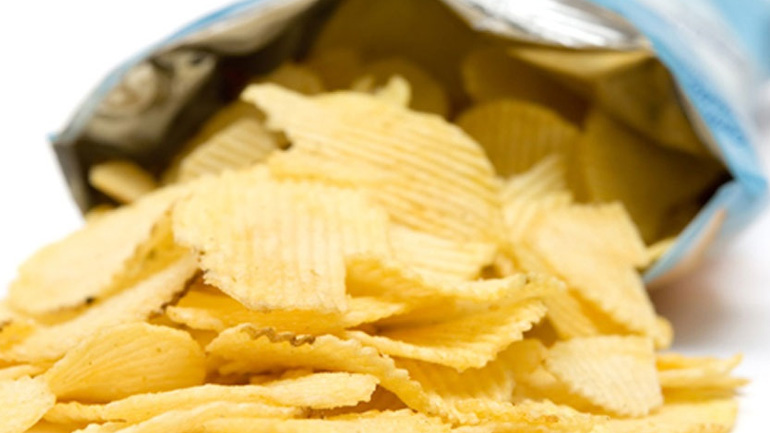 Αυτός είναι ο λόγος που τα σακουλάκια με τα πατατάκια είναι μισοάδεια